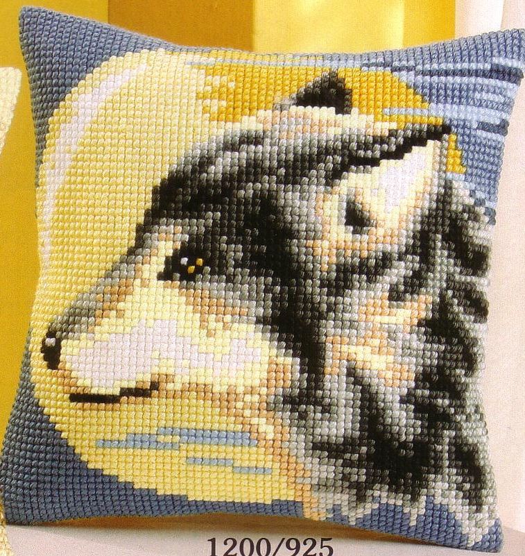 Original wolf design from Vervaco